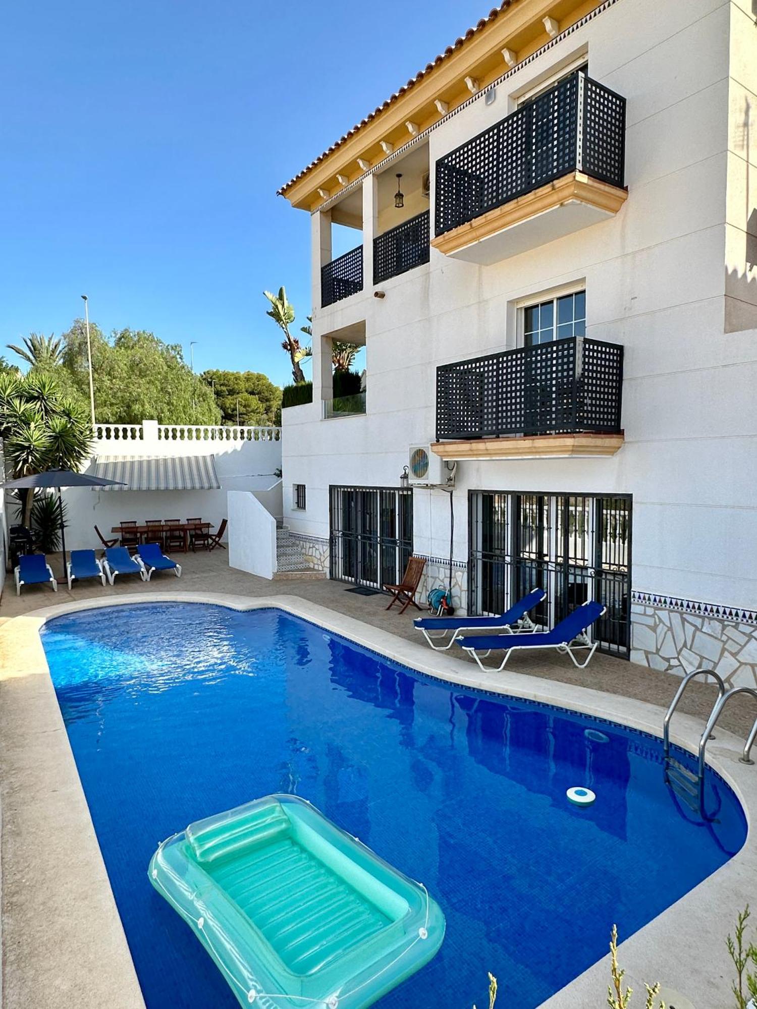 A 5 Minutos De La Playa Con Piscina Privada